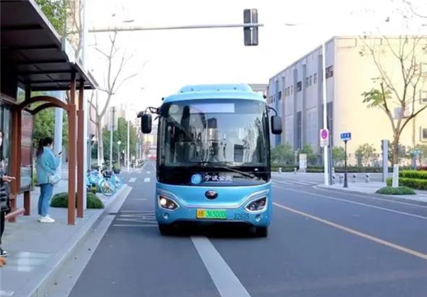 打通公共出行“最后一公里”  21辆宇通E6S微循环小巴上线宁波