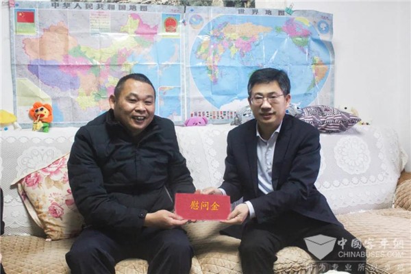 年关将至 温暖先达！中车电动将浓浓关爱送到他们心坎上