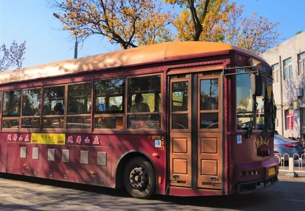 煦日和风春光正好 一起品品畅行京城的格力钛公交