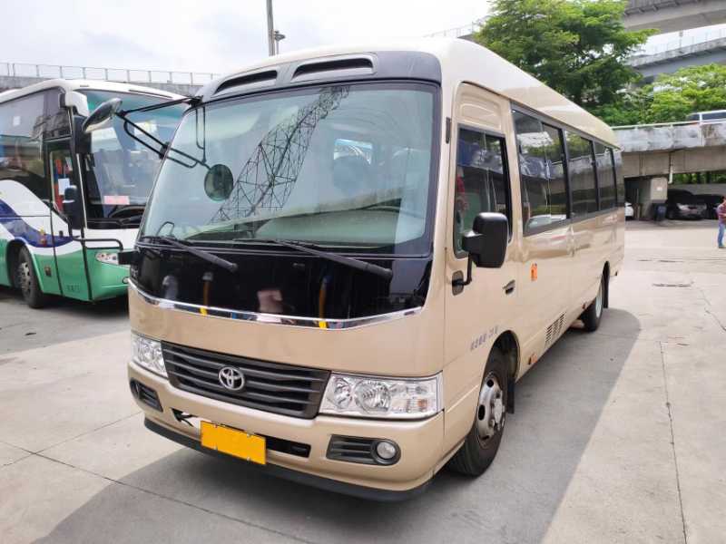 2017年8月 广州牌20座非营运原版车况行政版柯斯达