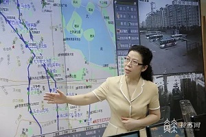 曹玉莉：当公交由“盲等”走向“掌上时代”后丨人大代表的十年一瞬