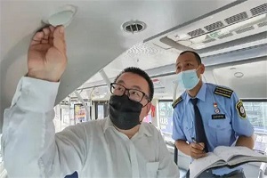 应对寒潮天气 北京公交提前开启暖风预热