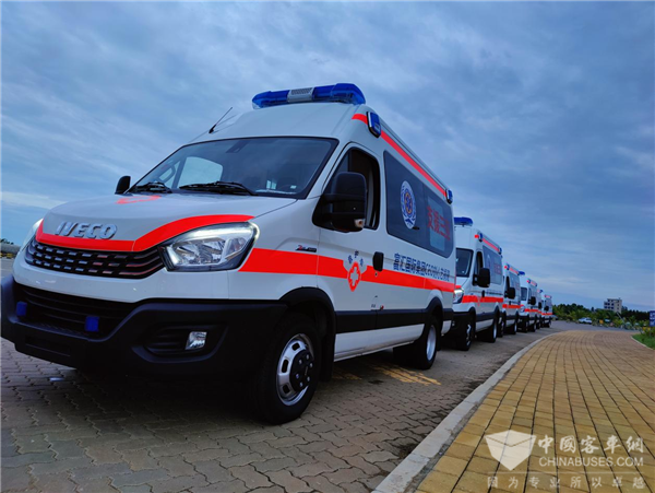 星夜驰援 千里奔赴 南京依维柯负压救护车征战海南战疫前线  　