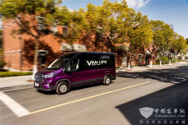 前8月累计热销45,595台 上汽大通MAXUS稳居宽体轻客市场前列