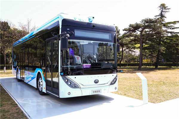 头部企业带动规模应用 宇通踏实走好氢能商用车发展路