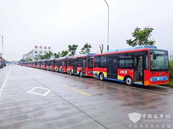 吉利星际客车 纯电动城市客车 C6E