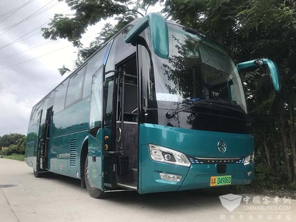 金旅新凯歌 新能源客车 都城汽车 班车通勤