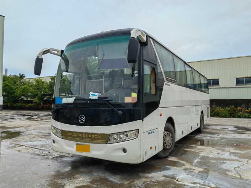 2014年8月 50座非营运国四金旅6113气囊车