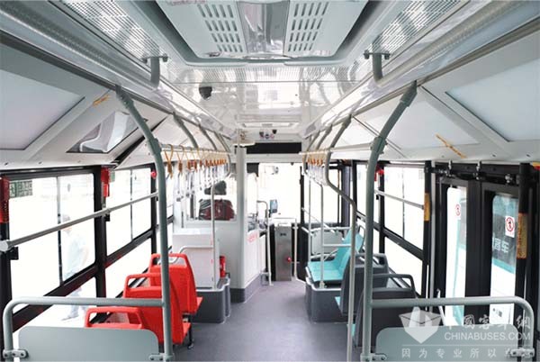 亚星客车 星巴系列 纯电动城市客车 嘉峪关