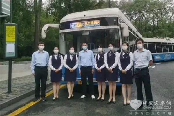 上海：串联红色地标 百年公交20路推出了这项新服务