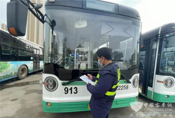 小小“一杯水”，让这条公交线路成为市民“放心线