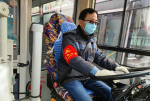 南京公交：【元旦我在岗】坚守岗位，最好的新年祝福