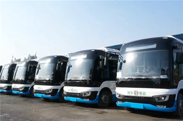 将民生改善落到实处 金旅北极星批量交付锑都公交 
