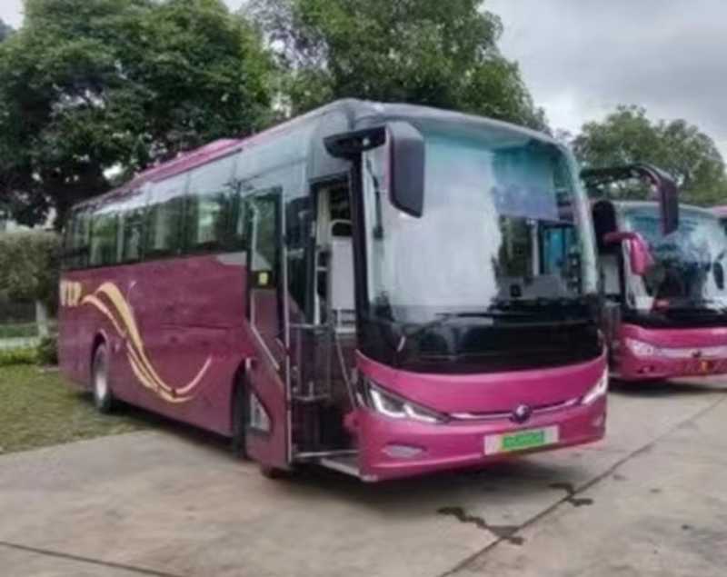 2021年4月 2台48座高密宁德时代中门气囊宇通6117电车