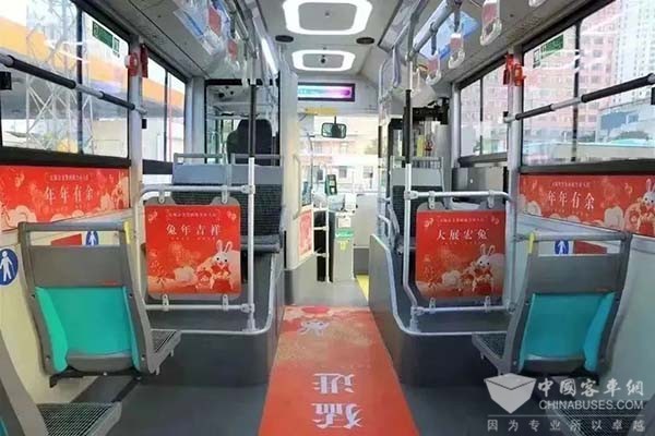 无锡公交 营运车辆 新春拜年车