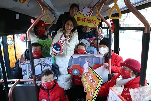 济南公交 小巷公交 纯电动 迷你车型