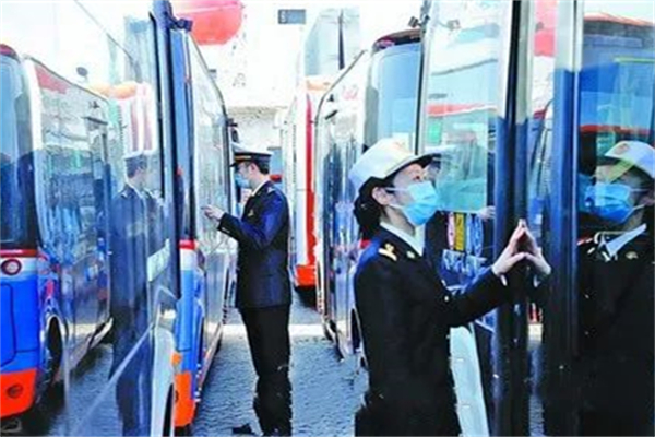 150辆厦门产金龙客车出口塞浦路斯！