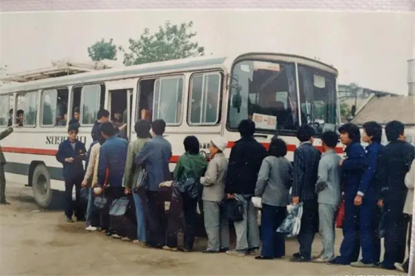 曾承载回忆的沂源车站最后一批柴油“公交车”已退役！