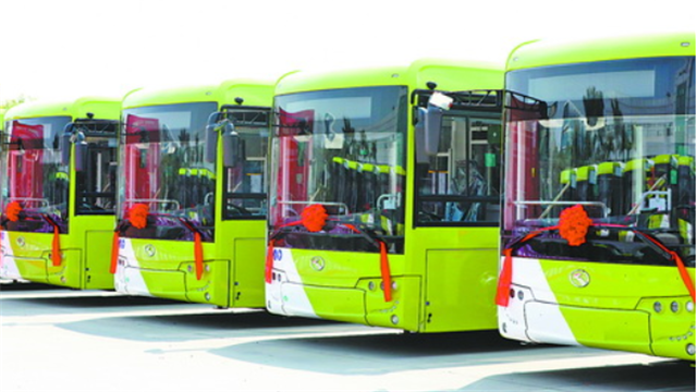 200台金龙BRT驶入乌兹别克斯坦