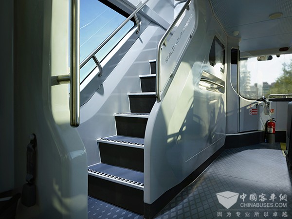 比亚迪商用车 影响客车业 新能源商用车 B12D