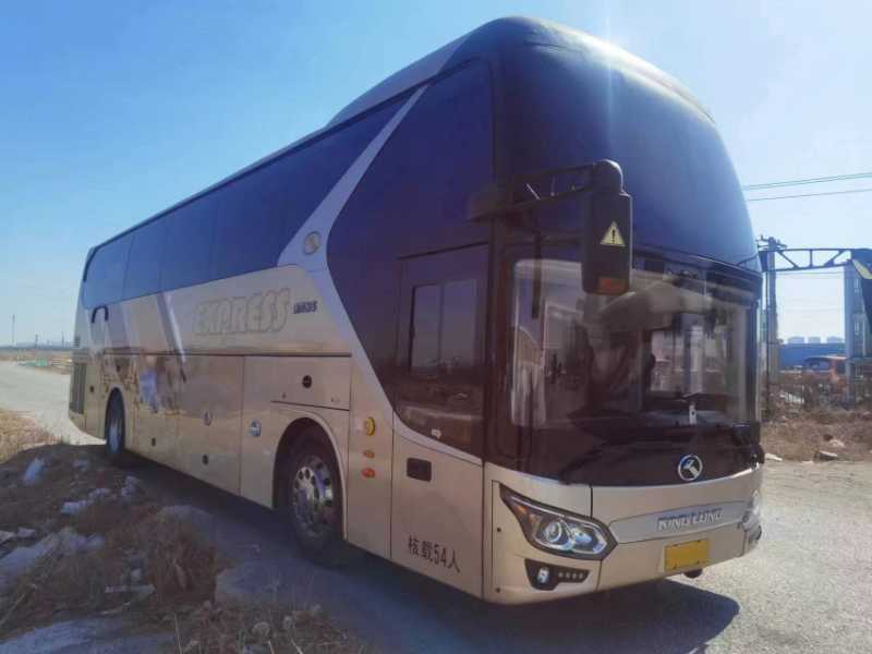 2017年8月 54座国五一手双档齐全大金龙6119一层半气囊旅游车
