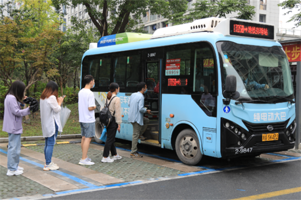 开到家门口！在杭州可以“定制”公交啦！