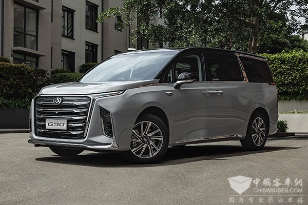 上汽大通 声生不息 官方指定座驾 明星保姆车