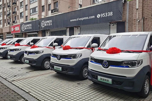 顺丰速运都开始选用图雅诺轻客精灵智蓝 那肯定错不了！