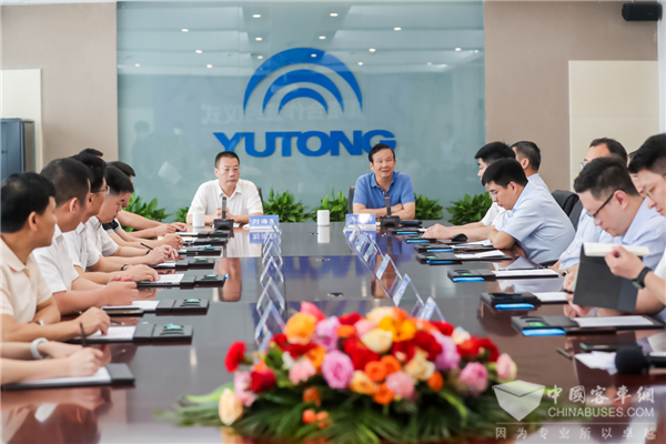 宇通与海南省物流集团、海汽集团达成战略合作!