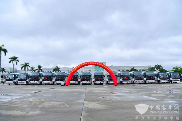 金龙客车 宁夏航源旅游 交车仪式