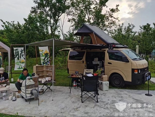 图雅诺轻客 客京喜露营车 露营爱好者 Vanlife