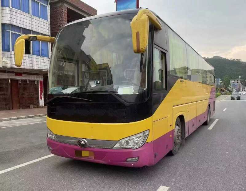 2016年6月 可提双档国五49座宇通6119气囊中门暖气车