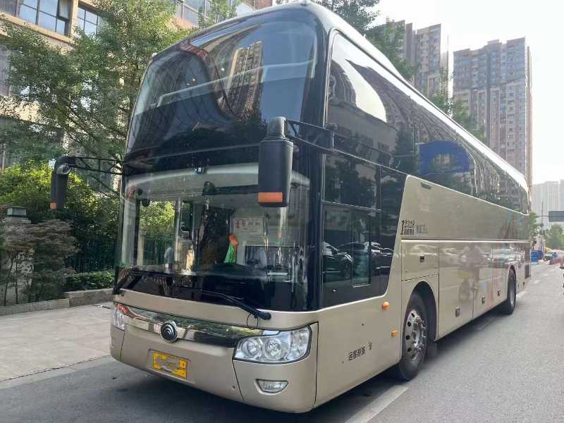 2017年4月 大高二营运档案国五2+1型37座宇通6126气囊中门车