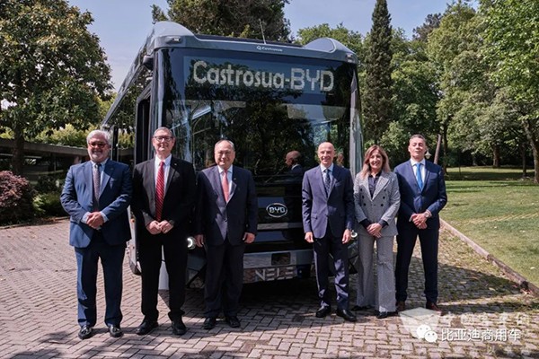 比亚迪商用车 Castrosua 定制化 12米 纯电巴士
