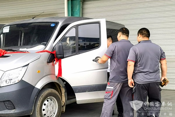 图雅诺轻客 吉象 批量交付 顺丰速运