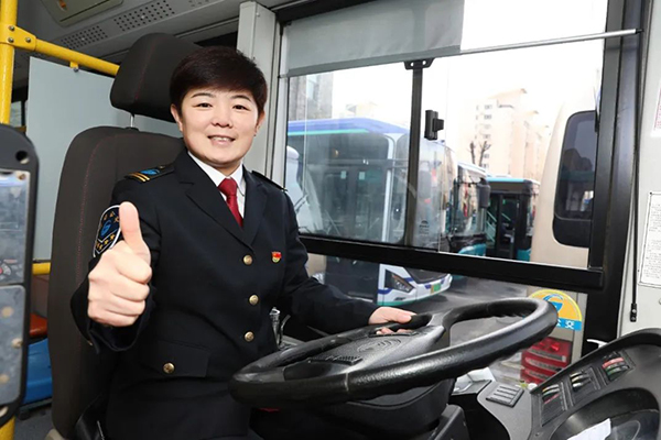 喜获“山东好人”荣誉称号 济南公交527路驾驶员孟苓菲榜上有名