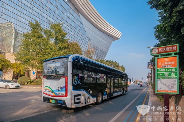 成都公交集团 公交 地铁 接驳线调停 巴士换乘站