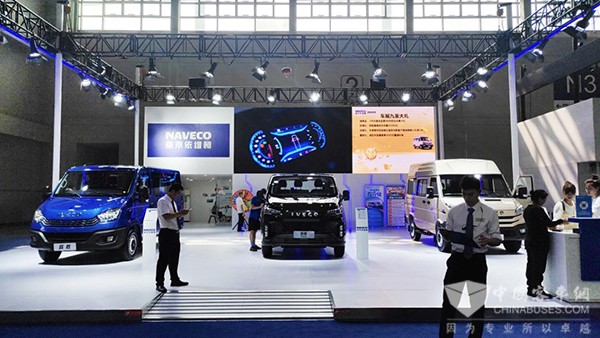 南京依维柯 全新得意 聚星 欧胜 重庆国际车展