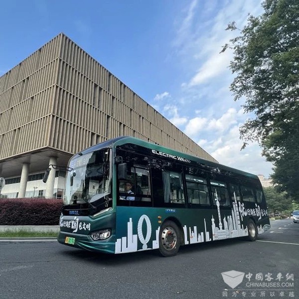 金高公交 浦东新区 书香巴士 移动课堂