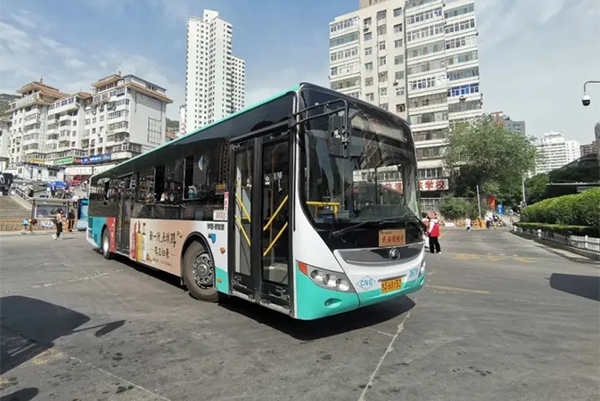 客流断崖式下滑的当下 如何才能有效提高常规公交分担率？