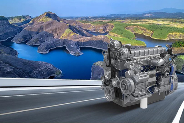 搭载潍柴WP9H发动机 中通12米高端旅游巴士交付郴州汽运集团