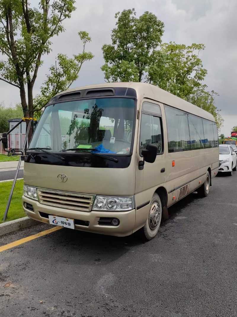 2015年5月 23座非营运有天窗外摆门江铃晶马6702客车