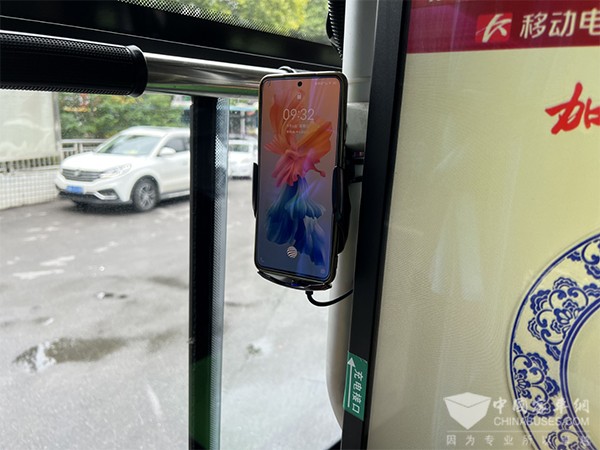 长沙公交集团 WiFi覆盖 充电接口