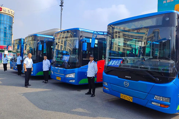 抓客流、强服务 连云港公交集团多举措护航高校“开学季”