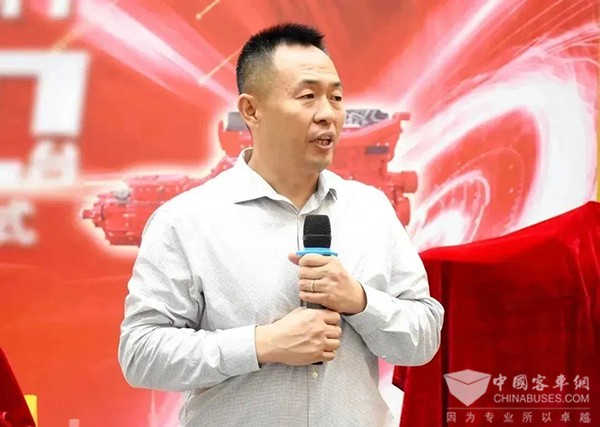 东风康明斯 赢动 AMT 第10000台 下线