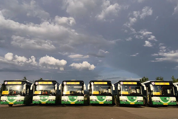 新能源续航里程无法满足借用燃油车 阿尔山市公交车恢复运行