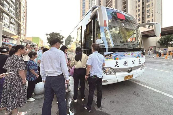努力打造经济增长点 武汉公交积极推进定制公交市场拓展