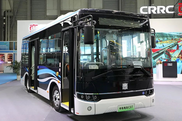 “神秘嘉宾”揭开面纱 中车鲸系纯电动低入口城市公交C07发布