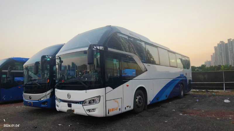 2022年6月 国六54座12米金旅气囊中门旅游车