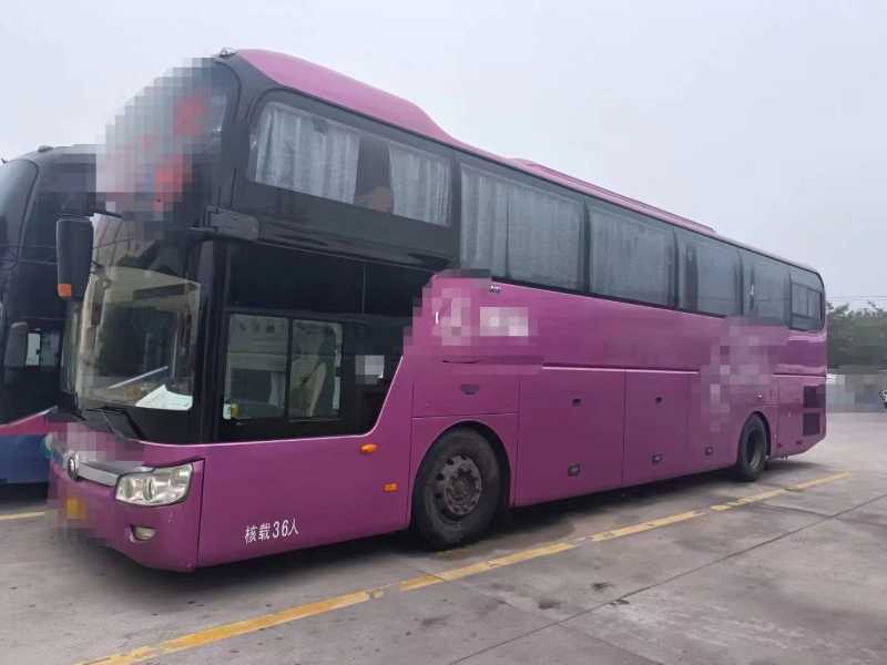 2017年12月 国五36座2+1新款宇通6126气囊中门保姆车